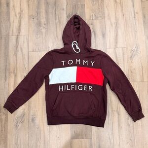 Tommy Hilfiger Men's Maroon and Red Hoodie
